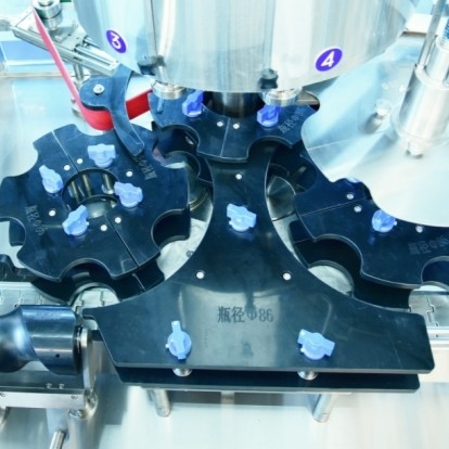 8 Heads Automatic Capping Machine  FX-8AS 4.0KW 100ml-1L High Speed Pick And Place