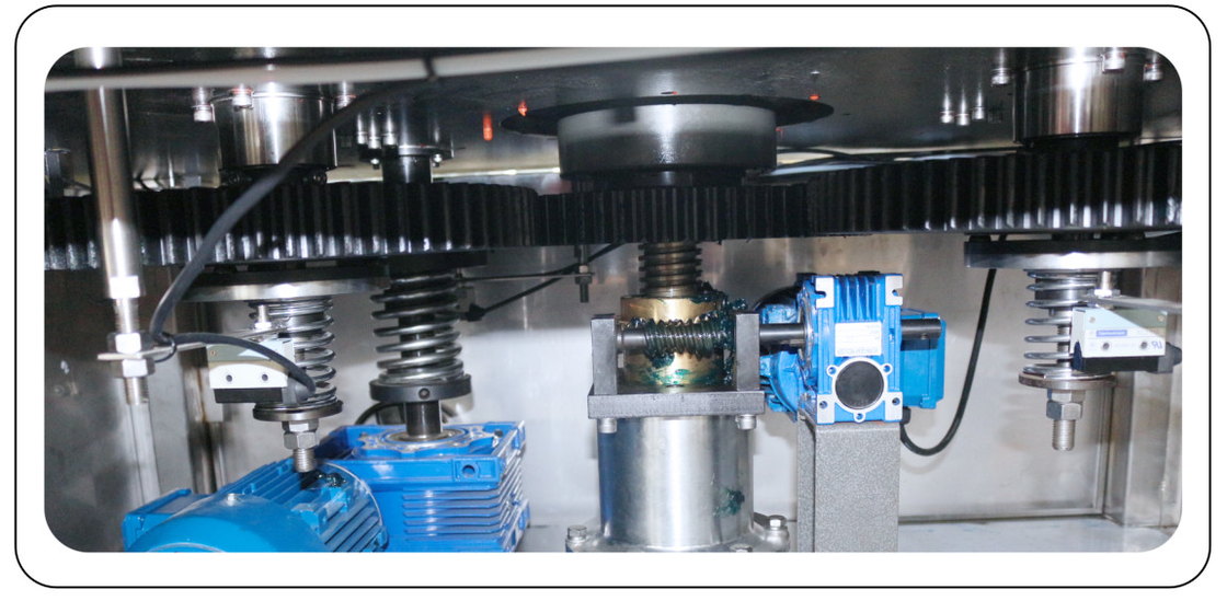 SUS304 Frame Six Head Automatic Rotary Capping Machine for Pesticides in 1-5L Drums