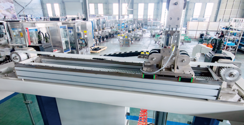 Fully automatic carton packing machine with touchscreen frequency converter and servo system for packaging of bottles