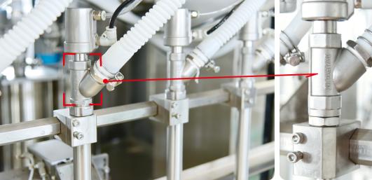 Piston Liquid Filling Machine Featuring Servo Motor Driven Filling System and PLC Control for Consistent Packaging Output